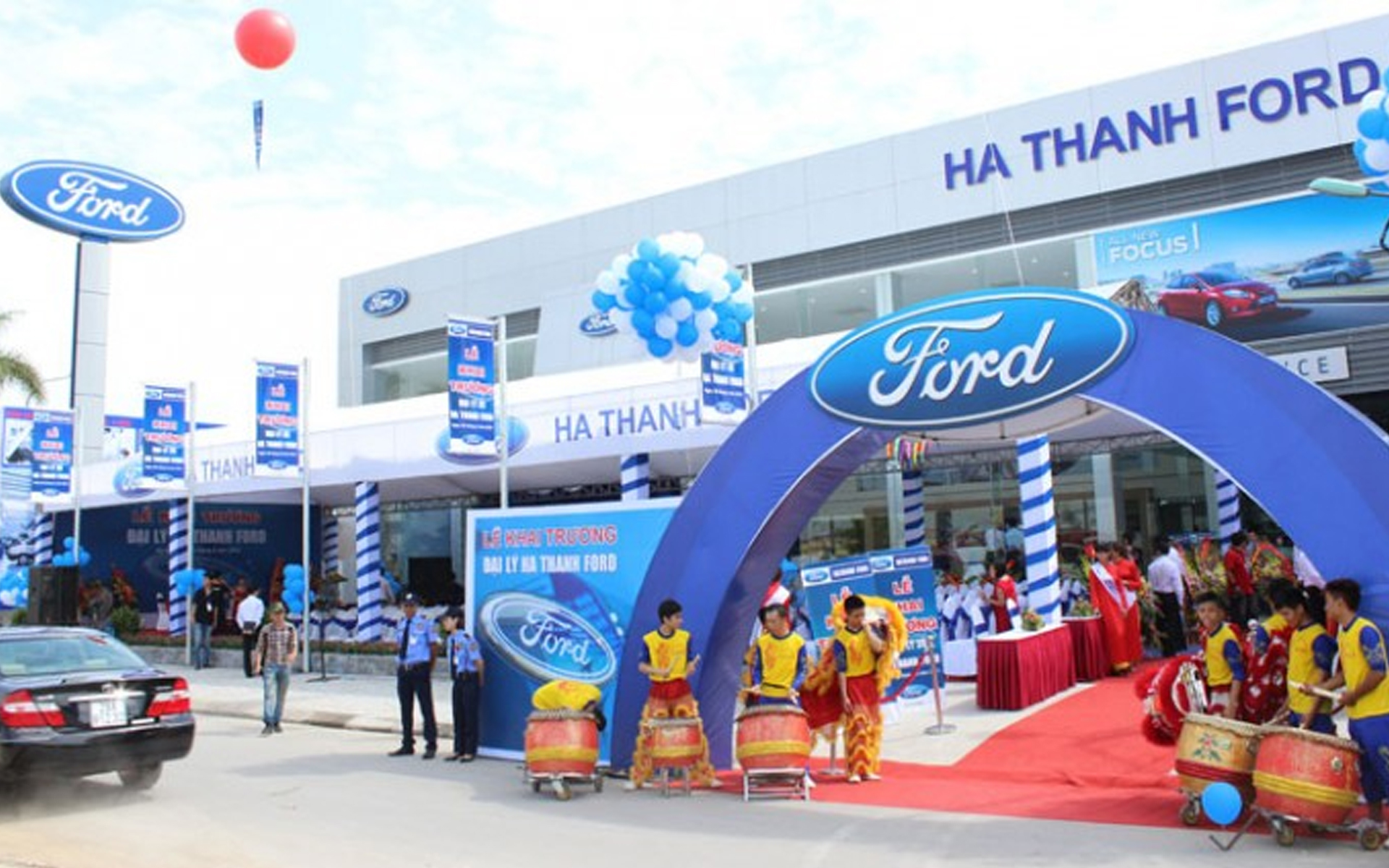 Hướng Dẫn Mua Xe Ford Trả Góp